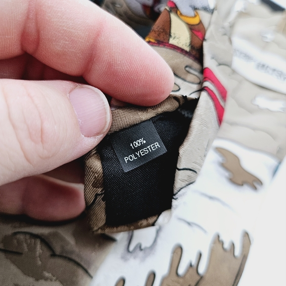 LOONEY TUNES | Bugs Bunny Daffy Duck Taz Tasmanian Devil skiing neck tie - Picture 5 of 5